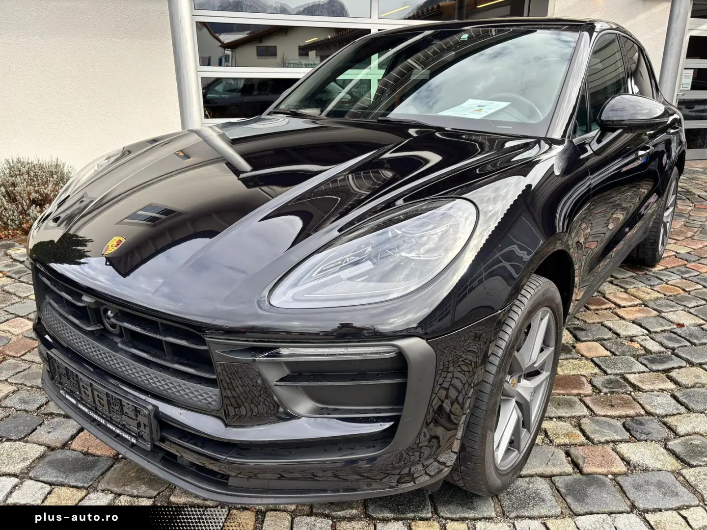 PORSCHE Macan Pano PDLS CarPlay AluPaket ACC Kam360  20