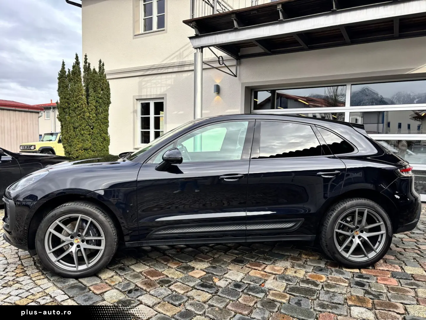 PORSCHE Macan Pano PDLS CarPlay AluPaket ACC Kam360  20