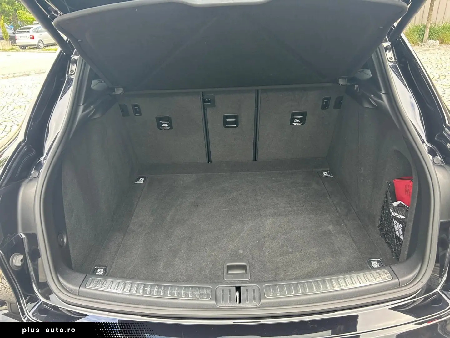 PORSCHE Macan Pano PDLS CarPlay AluPaket ACC Kam360  20