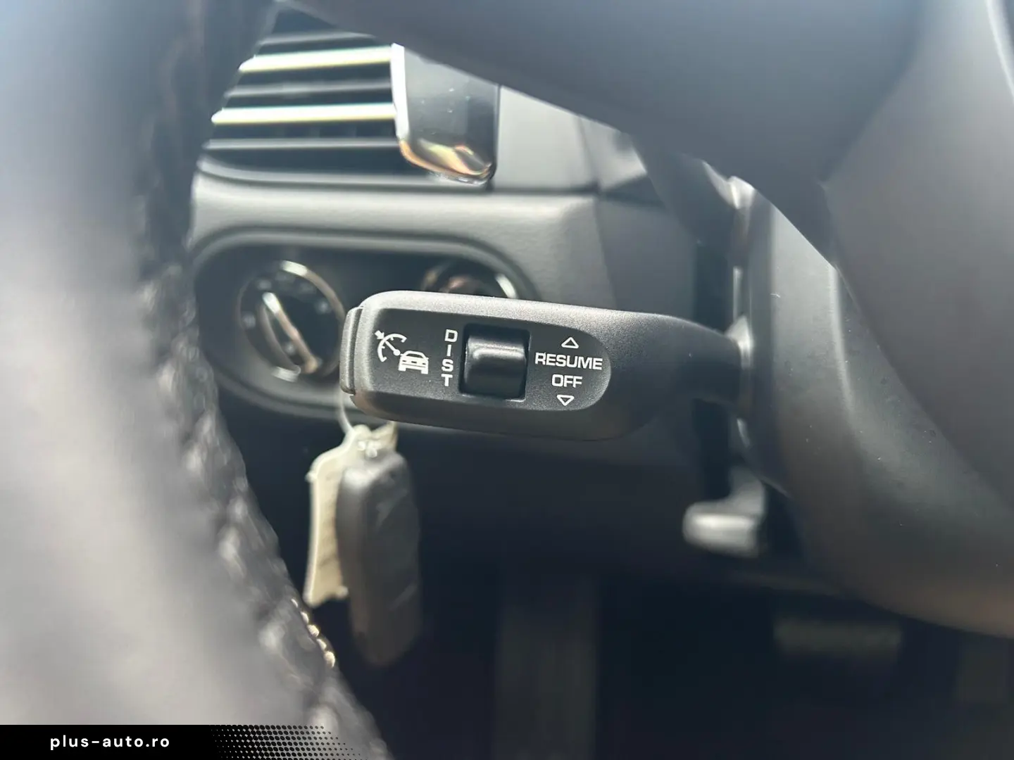 PORSCHE Macan Pano PDLS CarPlay AluPaket ACC Kam360  20