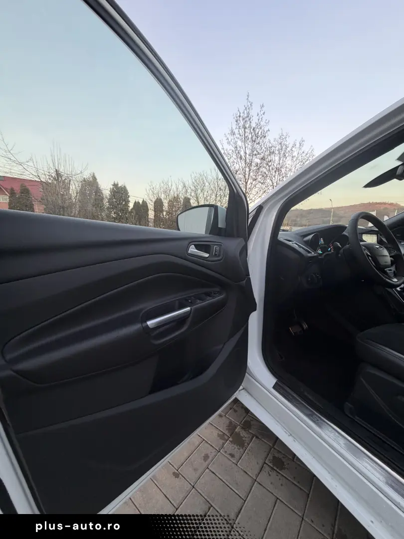 Ford Kuga St Line Automat 4x4 AWD