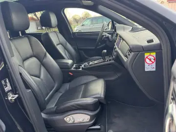 PORSCHE Macan Approved 10 26 Pano Bose 14Wege Kamera 21