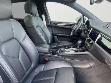 PORSCHE Macan Basis  8f.bereift Unfallfrei