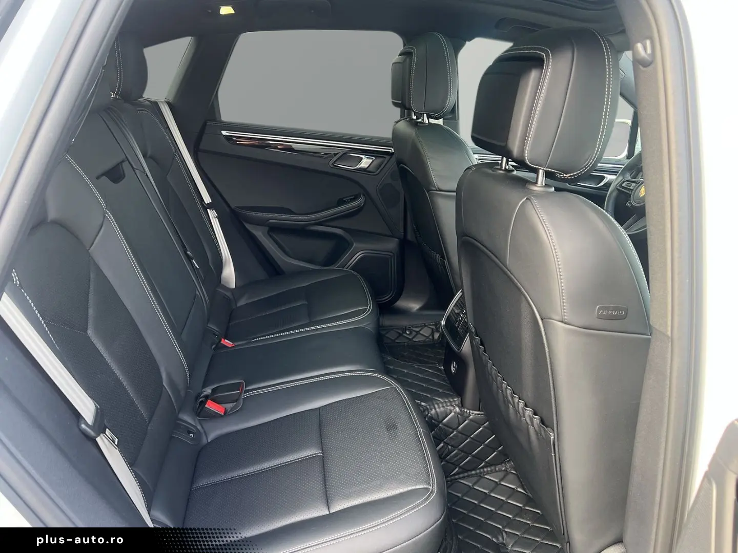 PORSCHE Macan Basis  8f.bereift Unfallfrei