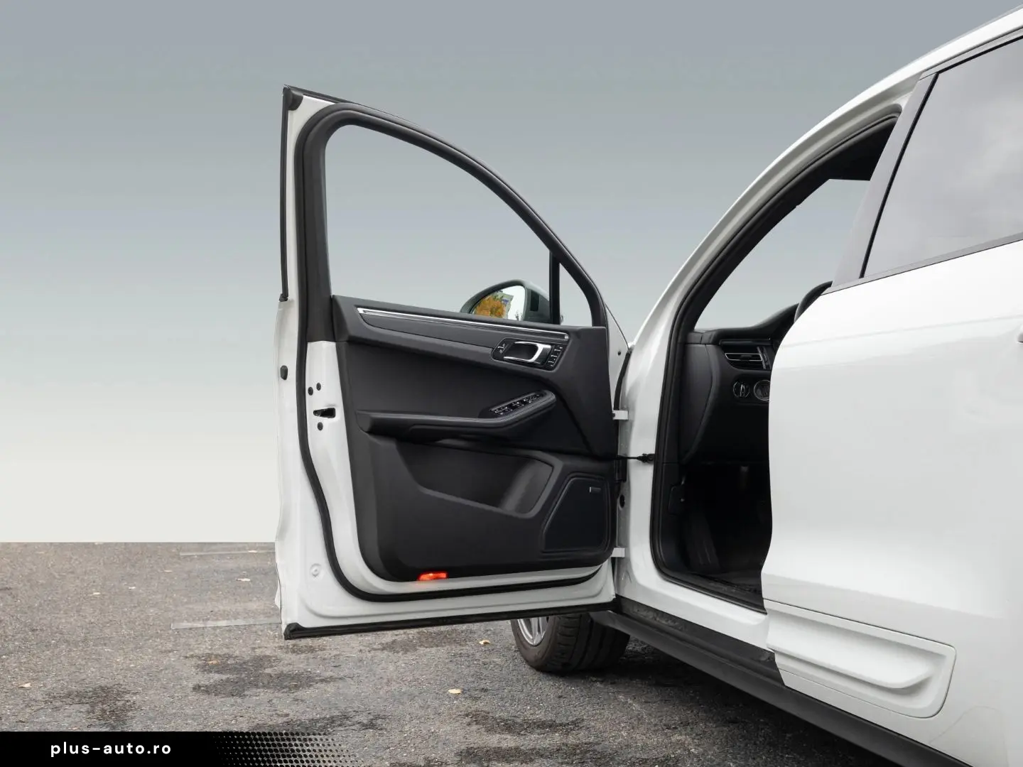 PORSCHE Macan T Surround View Abstandsregeltempostat