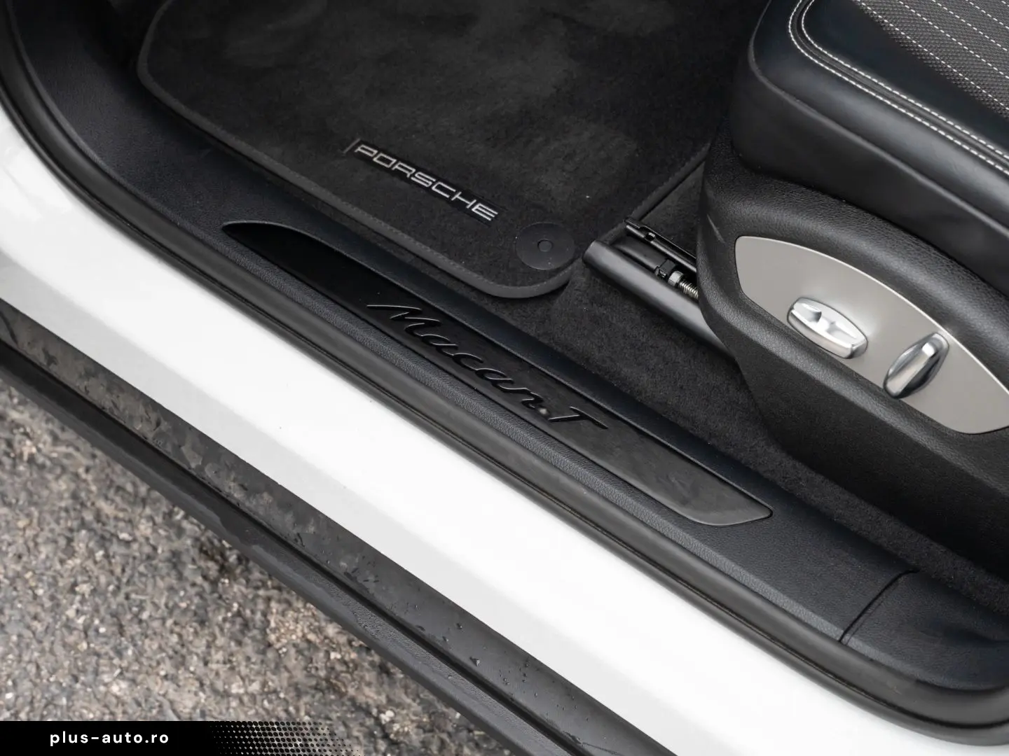 PORSCHE Macan T Surround View Abstandsregeltempostat