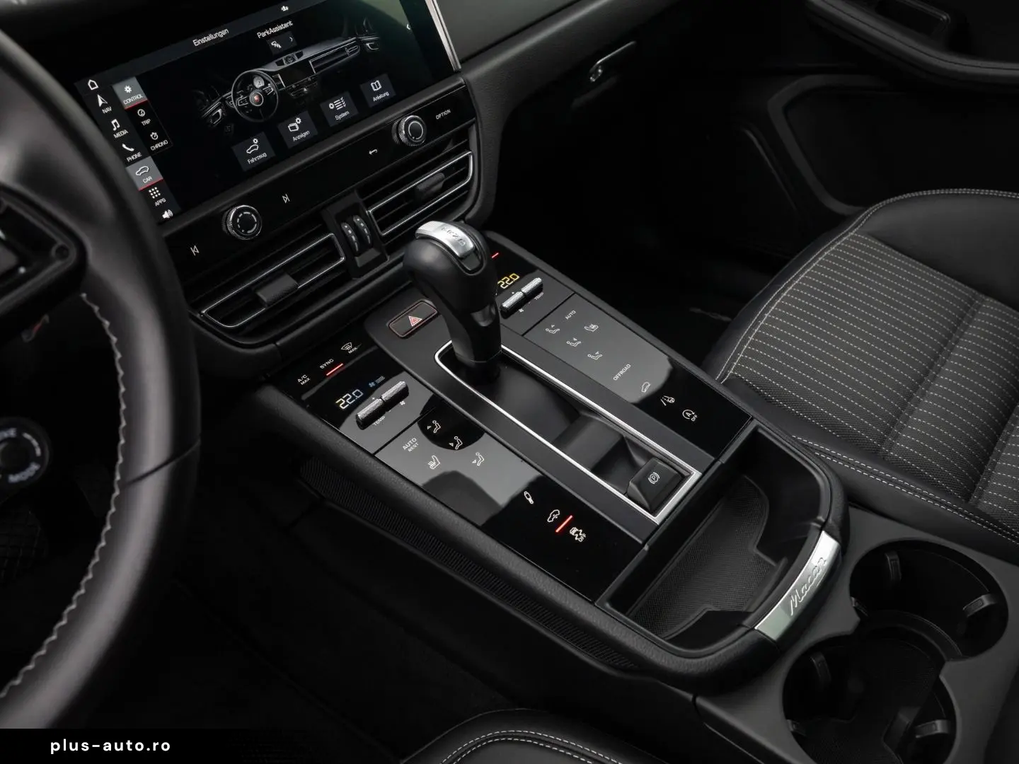 PORSCHE Macan T Surround View Abstandsregeltempostat