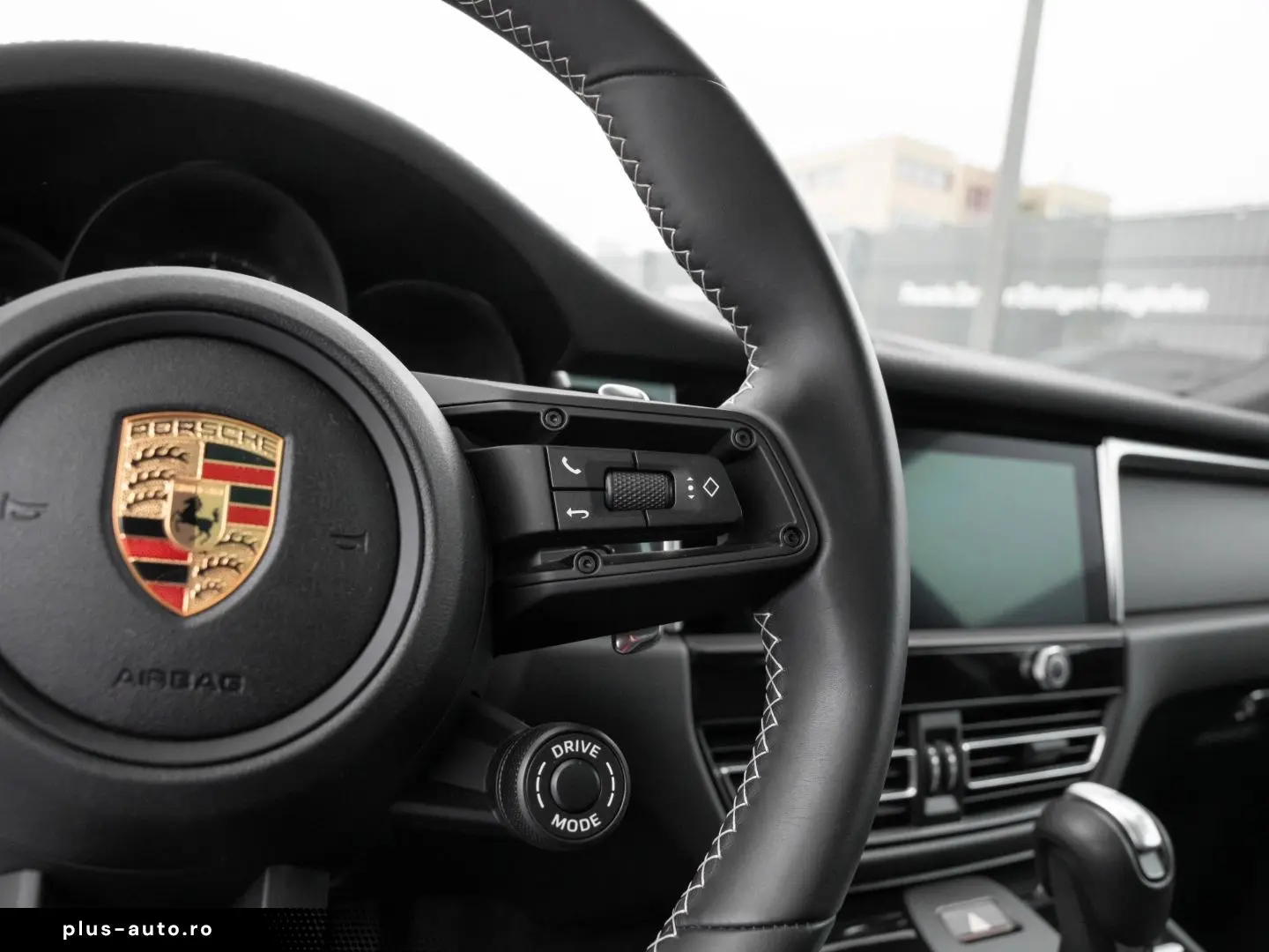 PORSCHE Macan T Surround View Abstandsregeltempostat