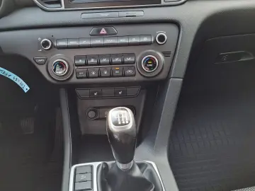 Kia Sportage 1.6 GDI 6MT 4x2 Style