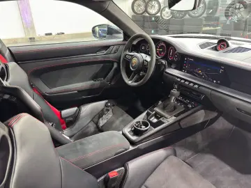 PORSCHE 992 GT3 Clubsport Carbon Schalensitze LIFT BOSE