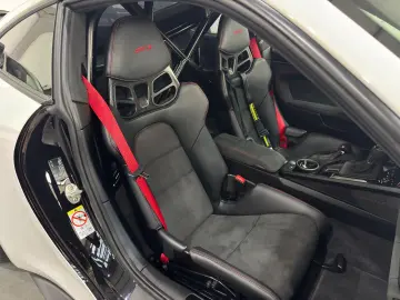 PORSCHE 992 GT3 Clubsport Carbon Schalensitze LIFT BOSE