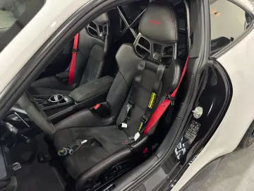 PORSCHE 992 GT3 Clubsport Carbon Schalensitze LIFT BOSE