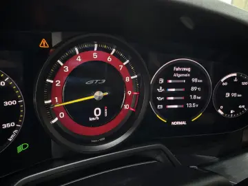 PORSCHE 992 GT3 Clubsport Carbon Schalensitze LIFT BOSE