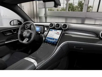 MERCEDES-BENZ GLC 200 4M AMG AHK NIGHT Pano Totwinkel MEMORY