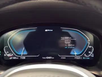 BMW X3 xDrive 30e M Sport ACC PANO LRHZ AHK H K QI