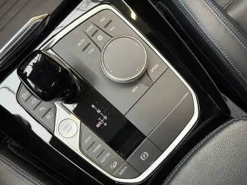 BMW X3 xDrive 30e M Sport ACC PANO LRHZ AHK H K QI