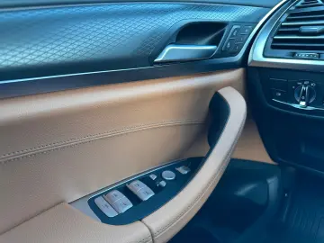 BMW X3 xDrive 20d MSport Laser AHK M-Sitze Pano HuD