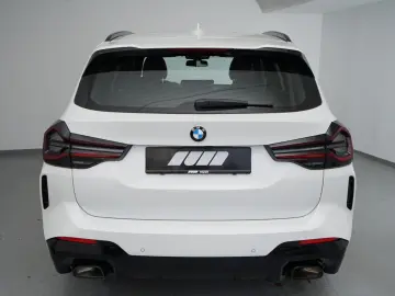 BMW X3 xDrive 30i (M-Sport Navi AHK Pano HUD HK STZ)