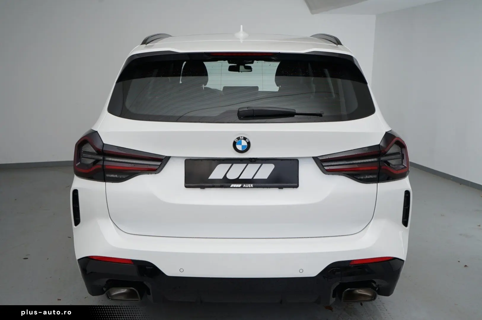 BMW X3 xDrive 30i (M-Sport Navi AHK Pano HUD HK STZ)