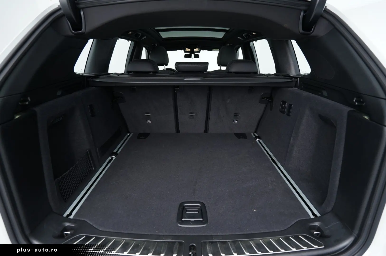 BMW X3 xDrive 30i (M-Sport Navi AHK Pano HUD HK STZ)