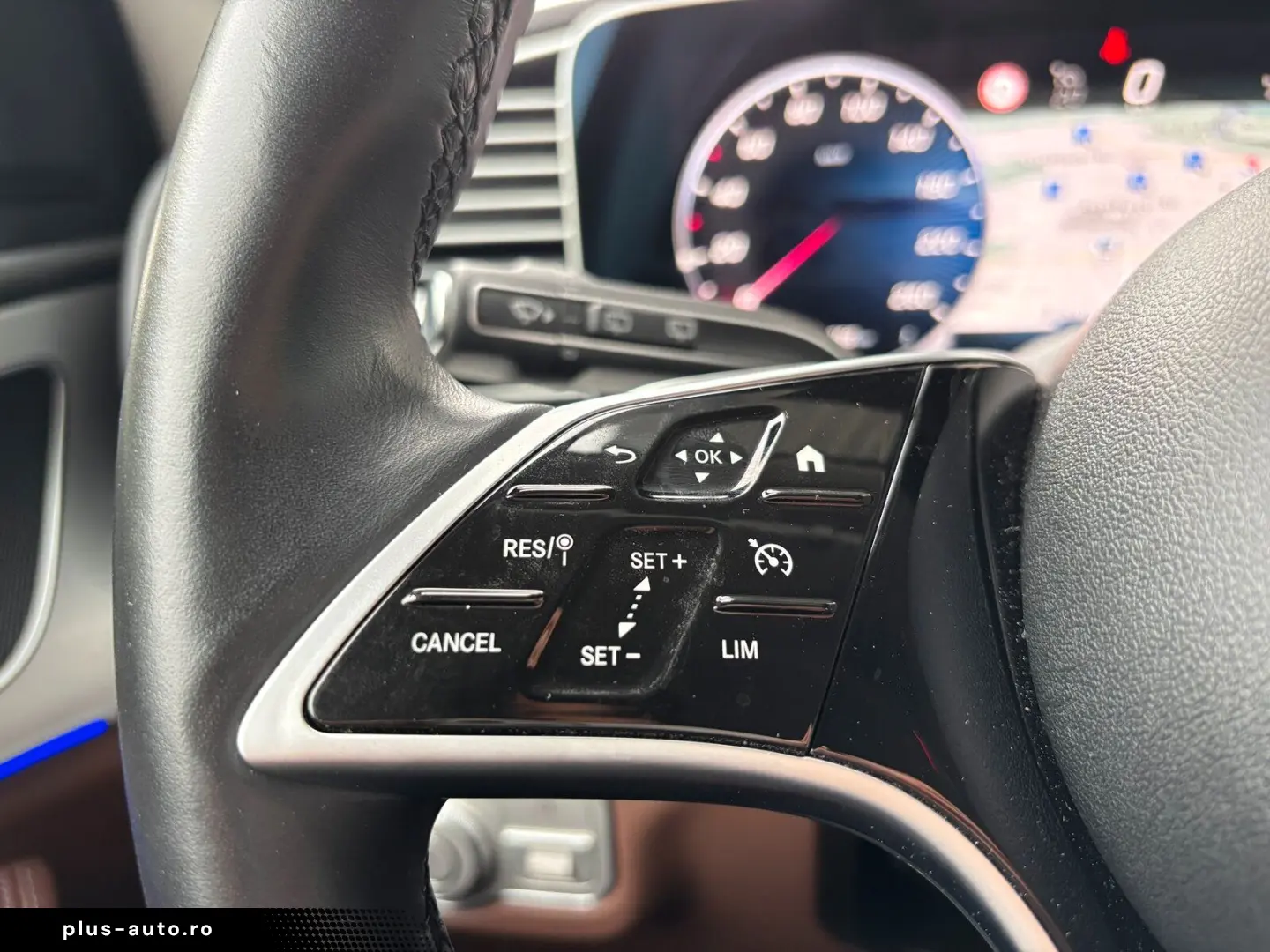 MERCEDES-BENZ GLE 450 4M Exclusive LED CAM EASY-PACK