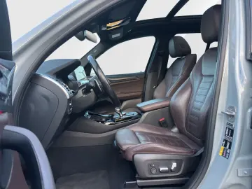 BMW X3 xDrive30e M Sport   Head-Up   Pano.Dach   Par