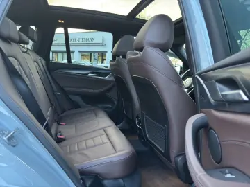 BMW X3 xDrive30e M Sport   Head-Up   Pano.Dach   Par