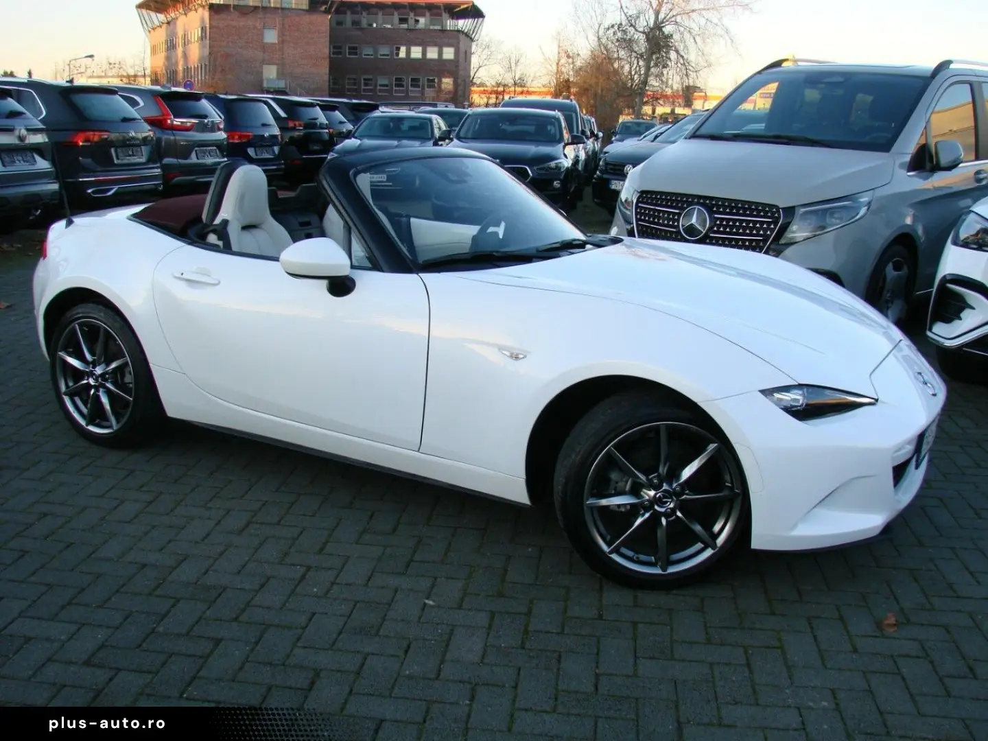 MAZDA MX-5 2.0 SKYACTIV-G 184 Ad'vantage Design Bose K