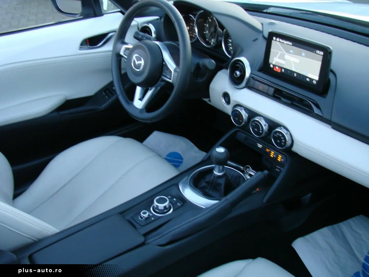 MAZDA MX-5 2.0 SKYACTIV-G 184 Ad'vantage Design Bose K