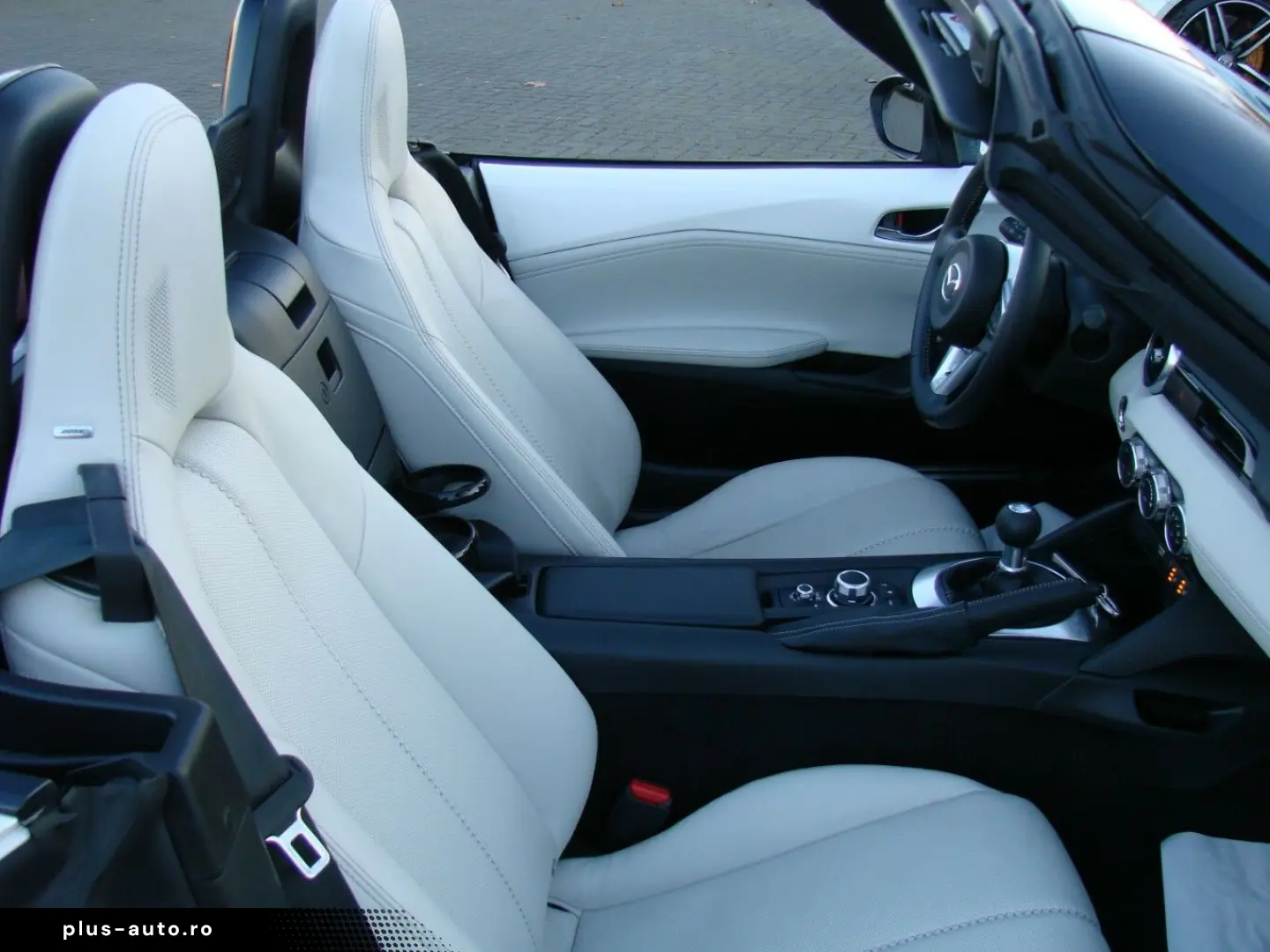 MAZDA MX-5 2.0 SKYACTIV-G 184 Ad'vantage Design Bose K