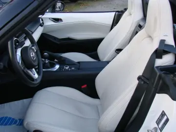 MAZDA MX-5 2.0 SKYACTIV-G 184 Ad'vantage Design Bose K