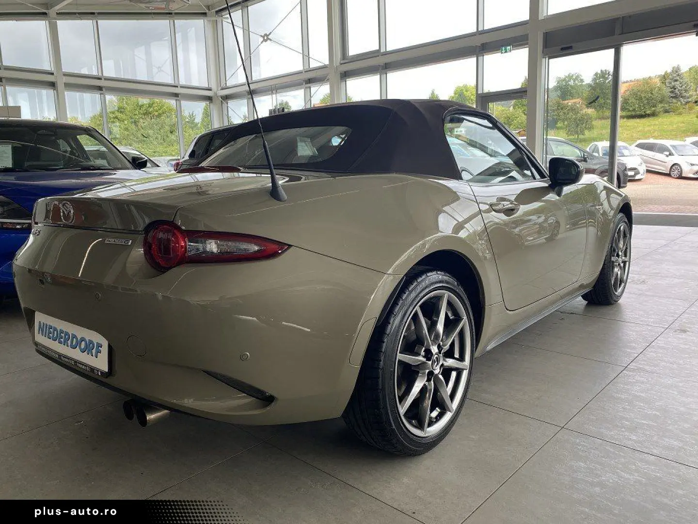 MAZDA MX-5 2.0 Kazari 184 LEDER NAVI BOSE MATRIX