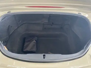 MAZDA MX-5 2.0 Kazari 184 LEDER NAVI BOSE MATRIX