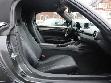 MAZDA MX-5 Exclusive-Line LEDER NAVI LED KAMERA BOSE