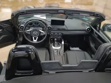 MAZDA MX-5 Exclusive-Line LEDER NAVI LED KAMERA BOSE