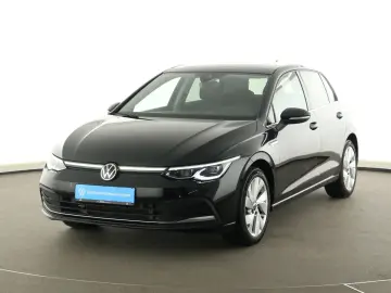 VW Golf VIII 2.0 TSI 4Motion DSG Style  LED Navi Pa