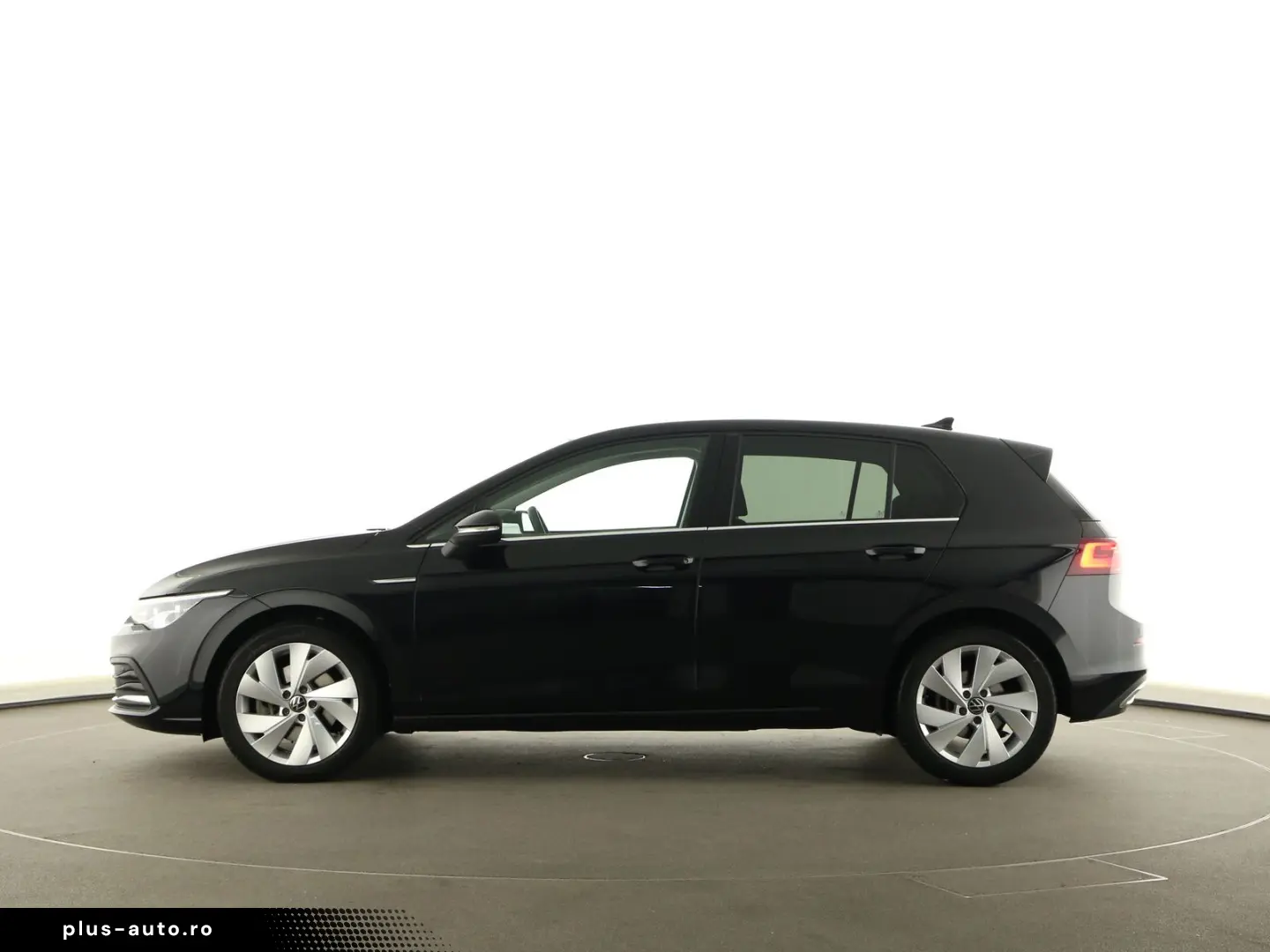 VW Golf VIII 2.0 TSI 4Motion DSG Style  LED Navi Pa