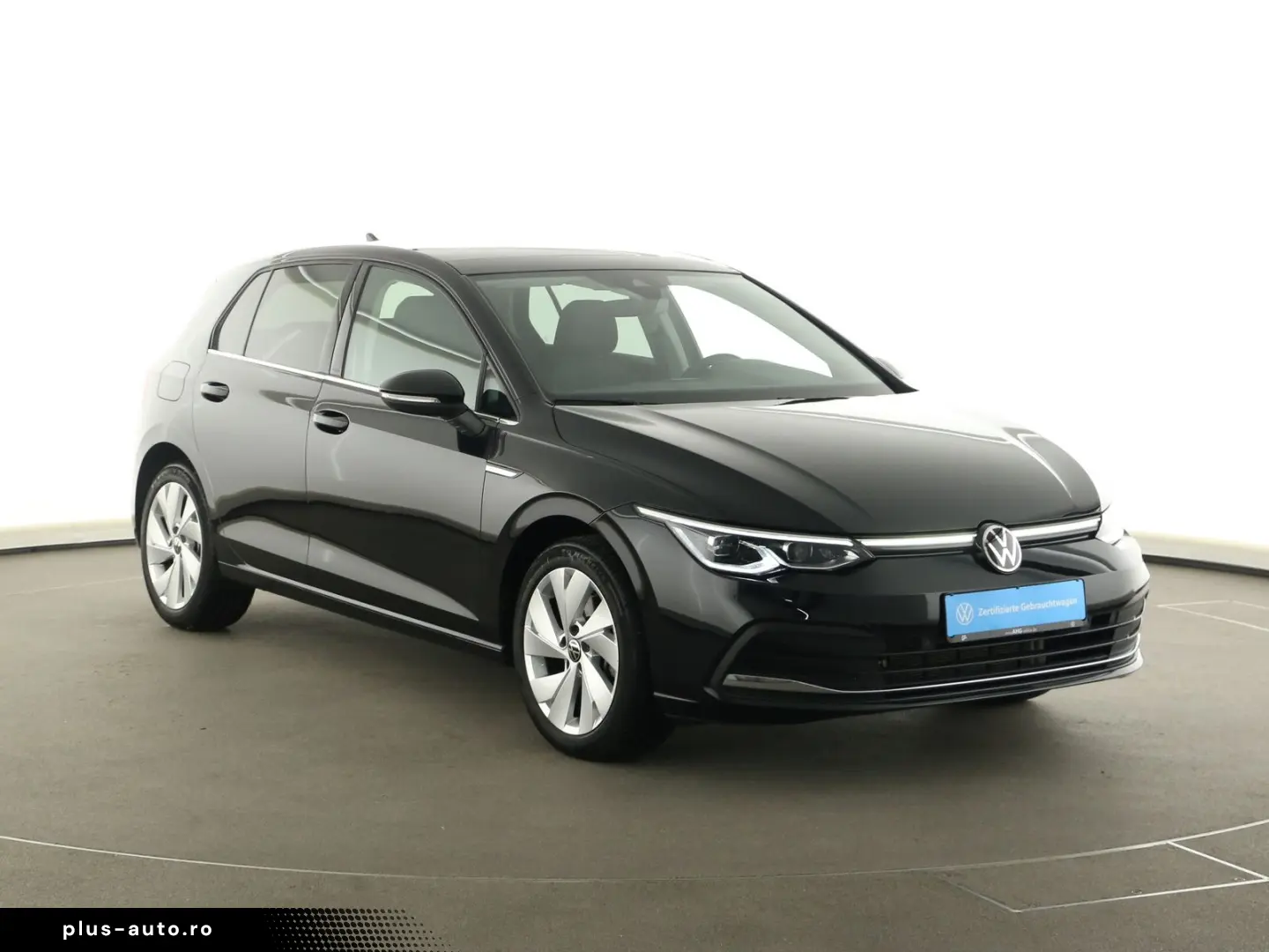 VW Golf VIII 2.0 TSI 4Motion DSG Style  LED Navi Pa