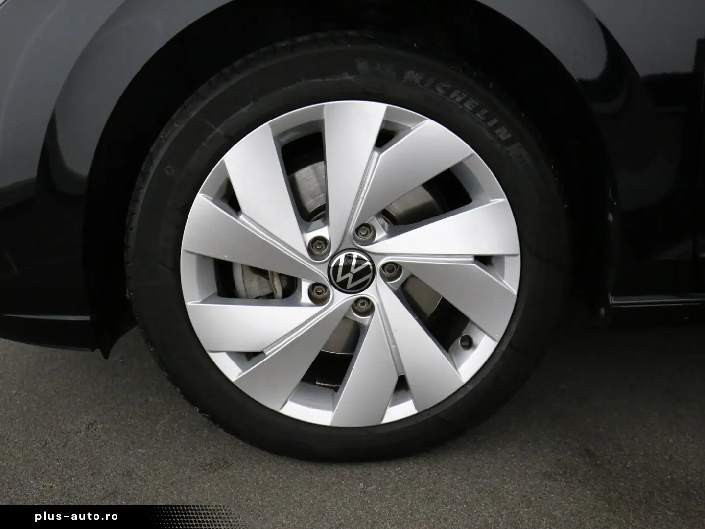 VW Golf VIII 2.0 TSI 4Motion DSG Style  LED Navi Pa