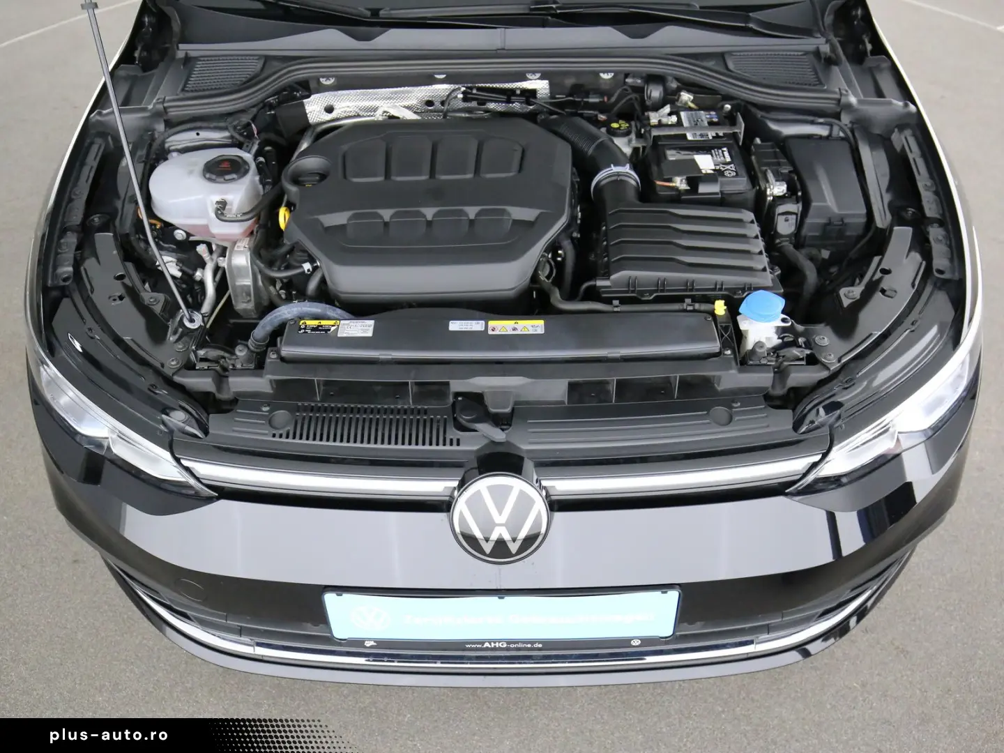 VW Golf VIII 2.0 TSI 4Motion DSG Style  LED Navi Pa