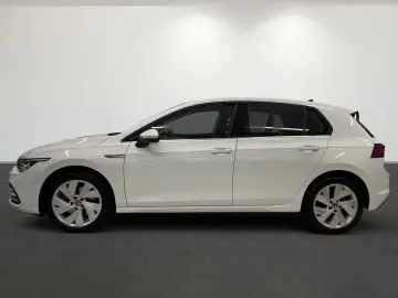 VW Golf VIII 2.0 TSI 4M Style  LED KAMERA NAVI SITZ