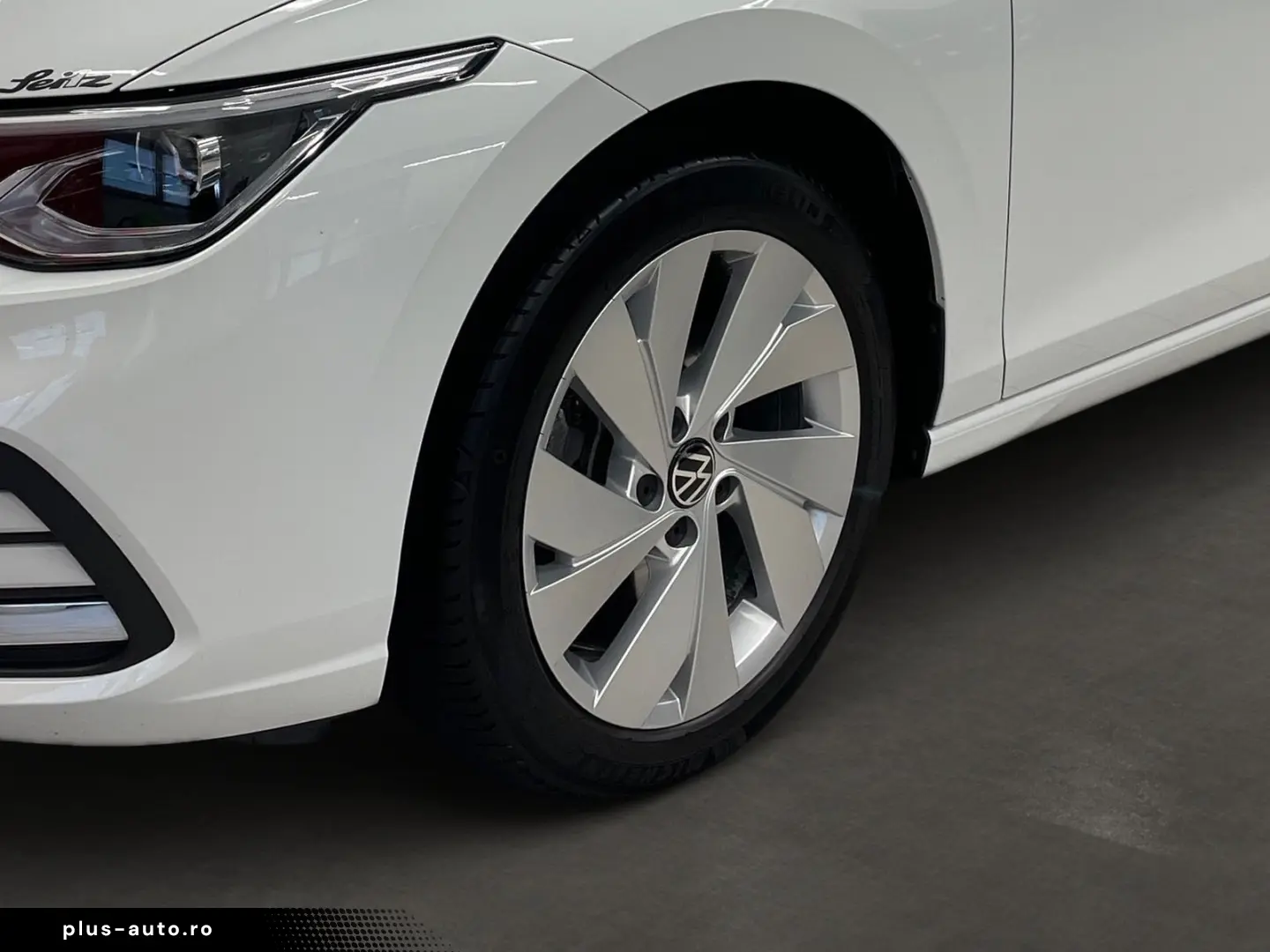 VW Golf VIII 2.0 TSI 4M Style  LED KAMERA NAVI SITZ