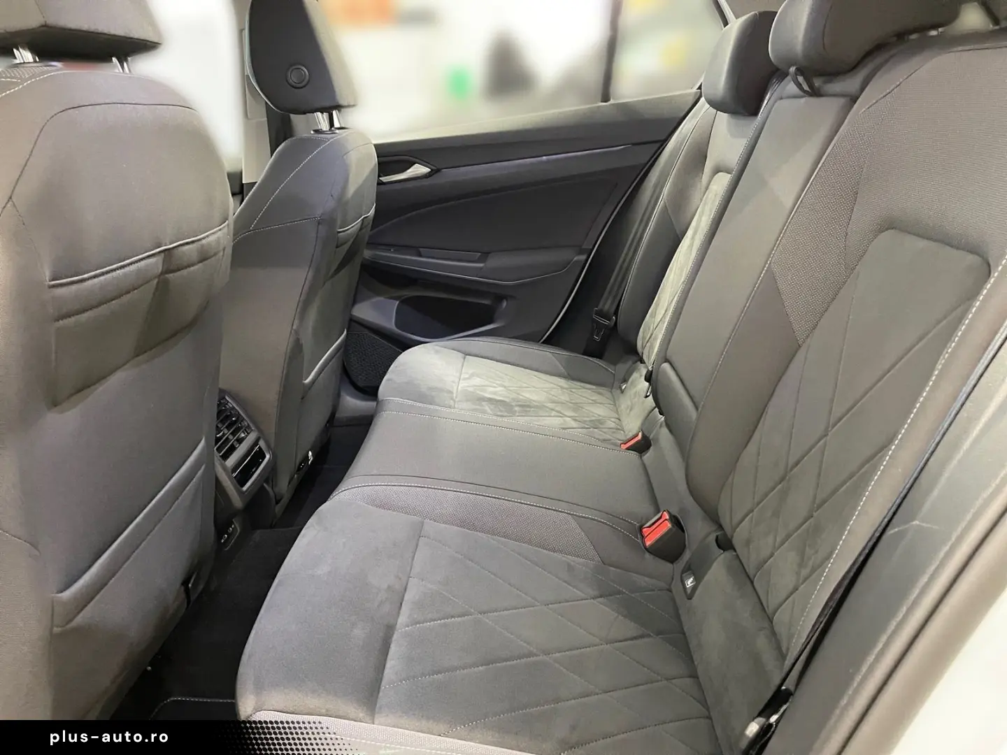 VW Golf VIII 2.0 TSI 4M Style  LED KAMERA NAVI SITZ