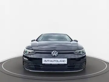 VW Golf VIII 2.0 TDI DSG 4MOTION Life   ACC   LED