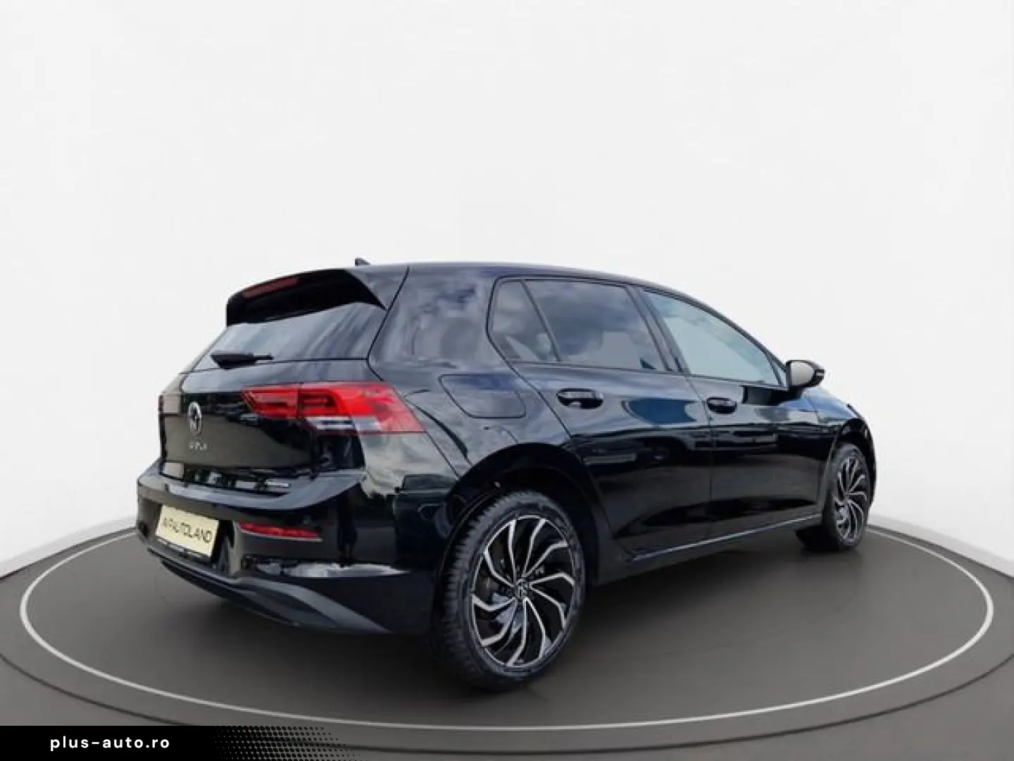 VW Golf VIII 2.0 TDI DSG 4MOTION Life   ACC   LED