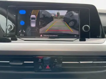 VW Golf VIII 2.0 TDI DSG 4MOTION Life   ACC   LED