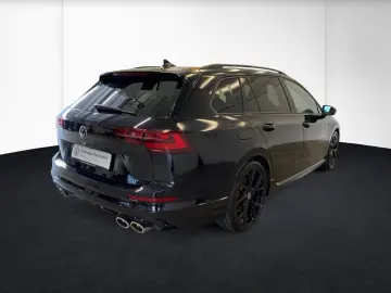 VW Golf VIII Variant  R  4M  Black Style AHK DCC IQ