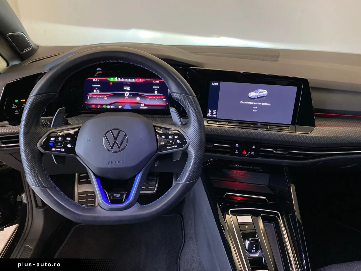 VW Golf VIII Variant  R  4M  Black Style AHK DCC IQ