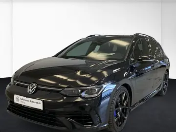 VW Golf VIII Variant  R  4M  Black Style AHK DCC IQ