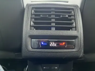 VW Golf VIII R 2.0 TSI  DSG  4MOTION   V-MAX   PERF